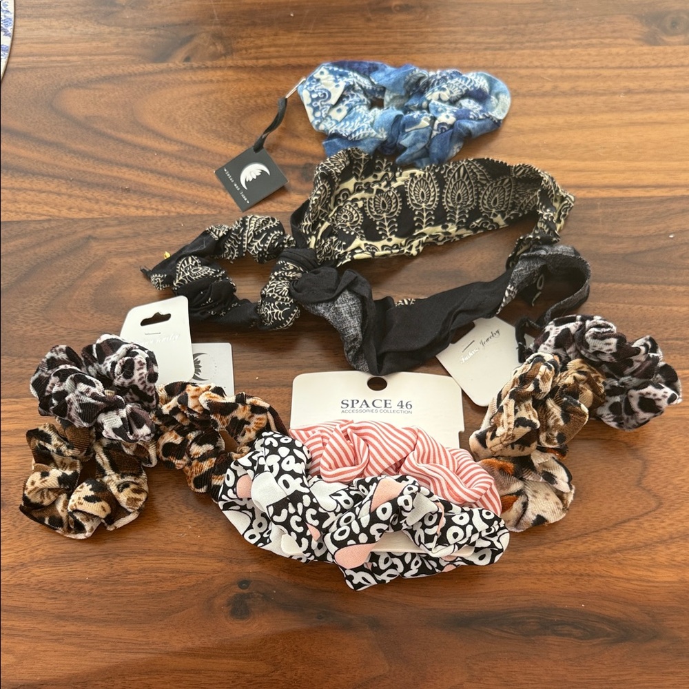 Lot of hair accessories